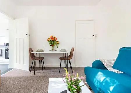 Апартаменты Garden Flat In Central Location Лондон Экстерьер фото